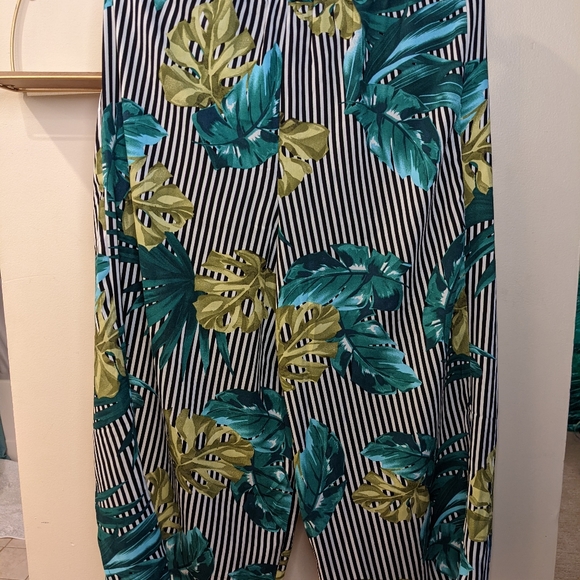 F21 NWOT Striped Palm Leaf pants | L - Picture 2 of 6